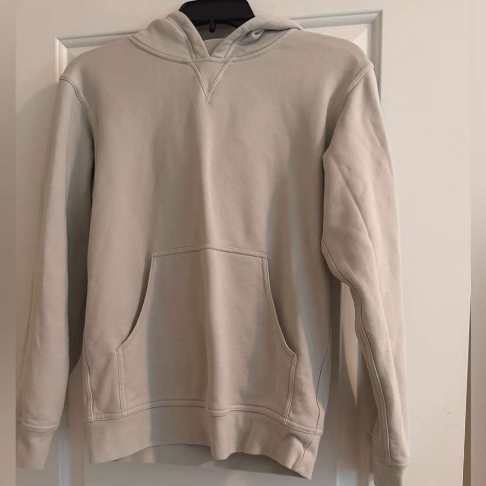 Cream Hoodie with Front Pocket Lululemon women’s size 2